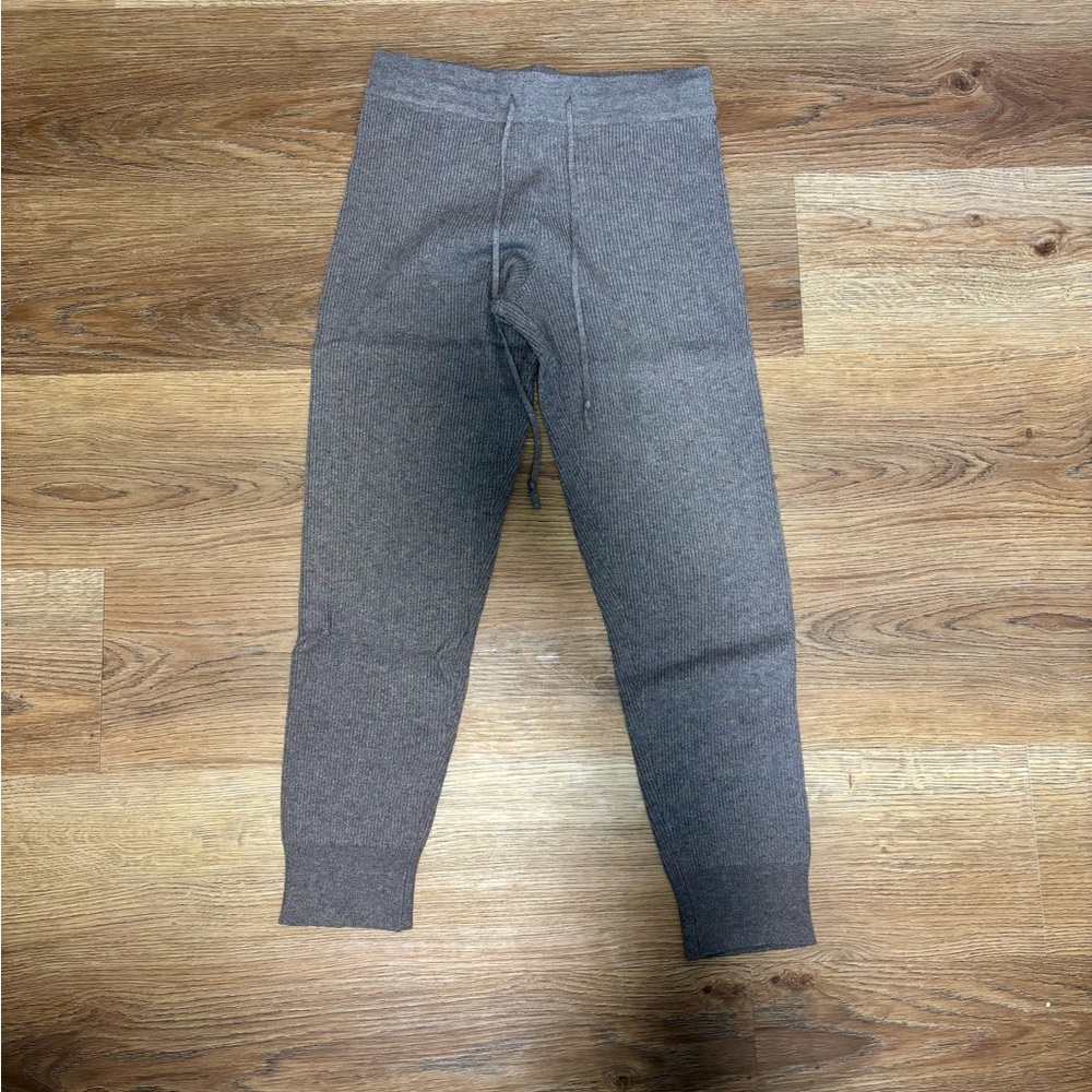 Jogger Lot - Picture 7 of 9